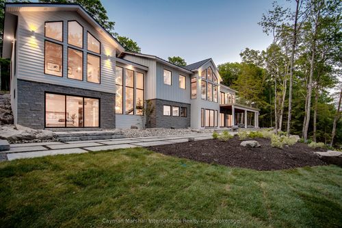 4-1331 S Monck Dr, Bracebridge, ON, P1L1W8 | Card Image