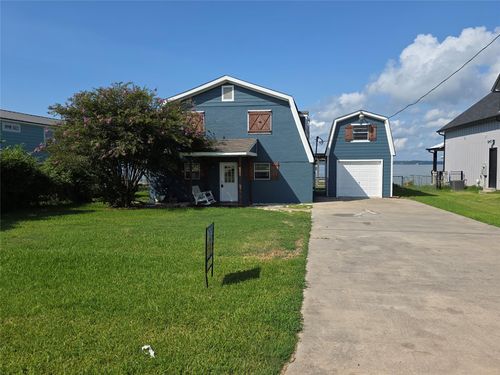398 Lakeshore S, Onalaska, TX, 77360-7647 | Card Image