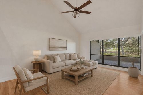 4203 Hartwood Ln, TAMPA, FL, 33618-7535 | Card Image