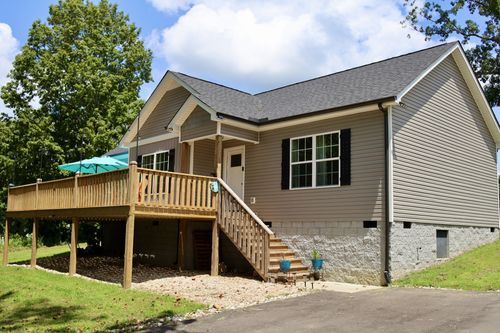 746 Nels Adams Rd, Dickson, TN, 37055-5313 | Card Image