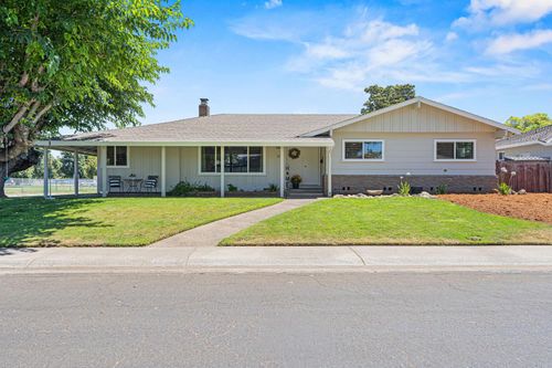 1272 Gary Way, Carmichael, CA, 95608 | Card Image