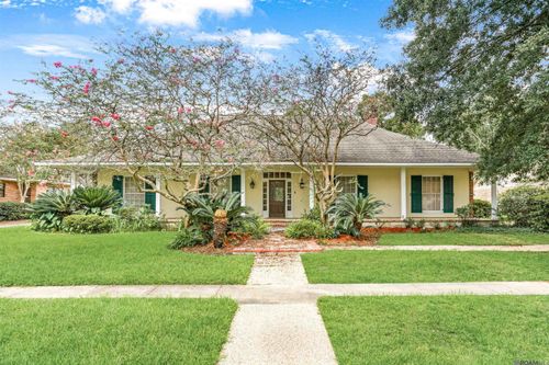 621 W Woodruff Dr, Baton Rouge, LA, 70808-5161 | Card Image