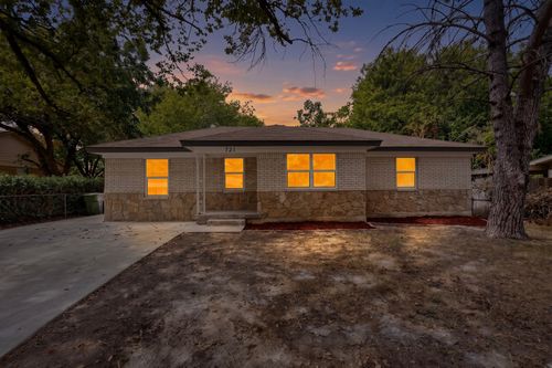 721 Hall Rd, Seagoville, TX, 75159-1731 | Card Image