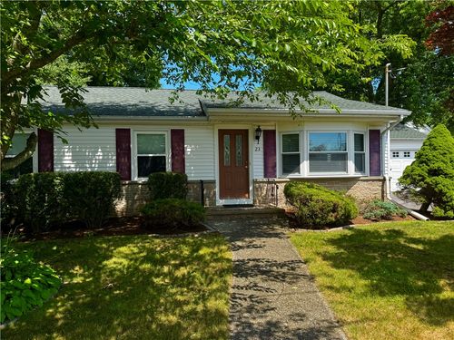 23 Edendale Dr, Lincoln, RI, 02865-1613 | Card Image