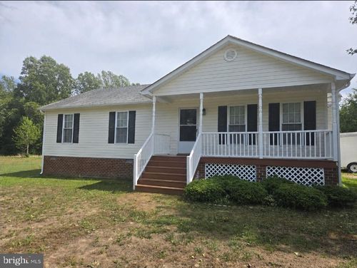 1380 Lewis Level Rd, TAPPAHANNOCK, VA, 22560-5821 | Card Image