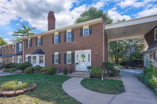 10009 W 95th St, Overland Park, KS, 66212-4918 | Card Image
