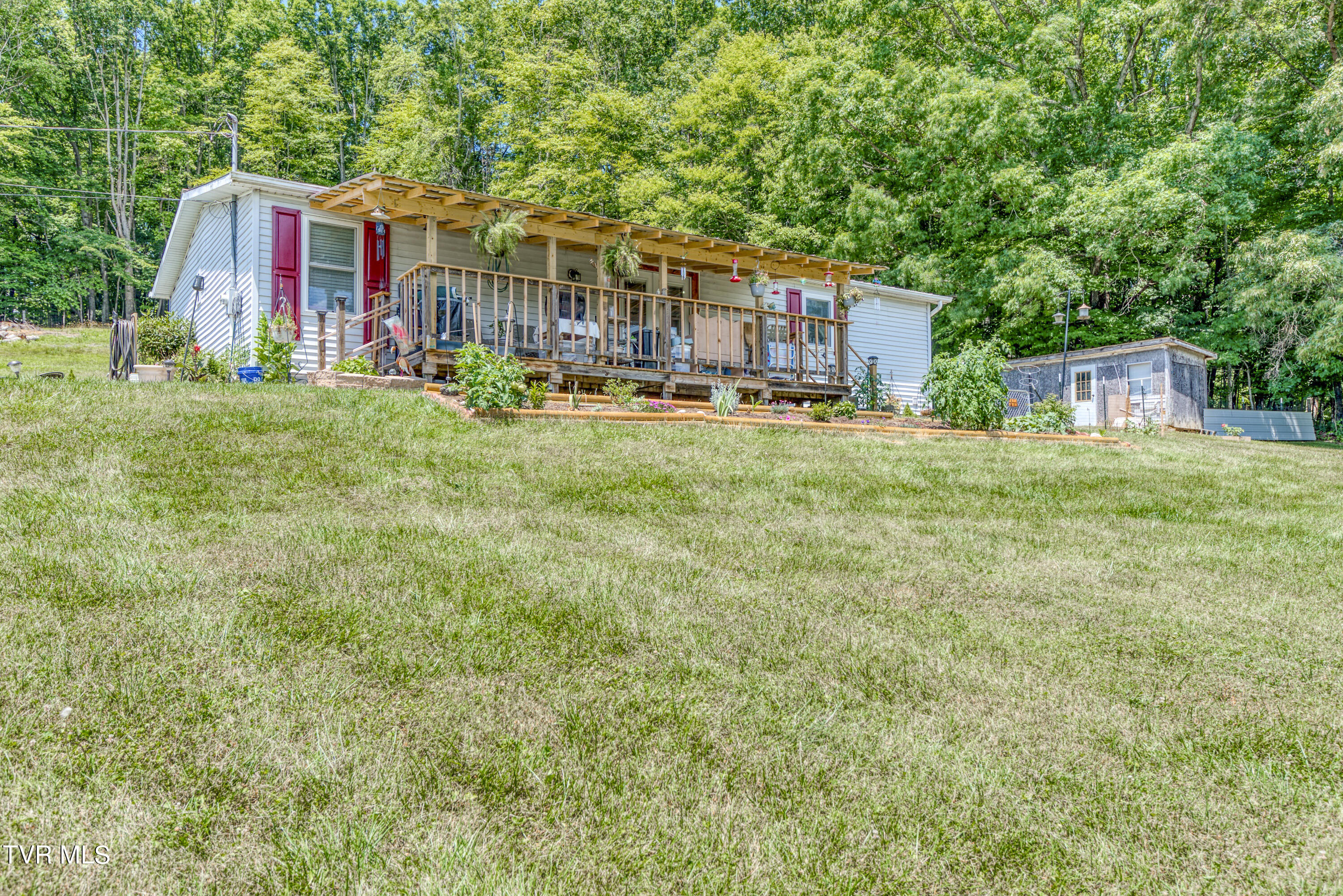 Daisy Ln, Abingdon, VA 24210