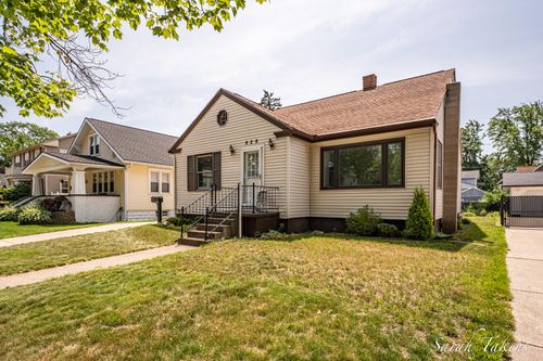 926 Franklin Avenue, Grand Haven, MI, 49417 | Card Image