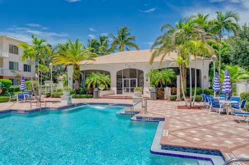 9303 W Myrtlewood Cir Circle W, Palm Beach Gardens, FL, 33418 | Card Image