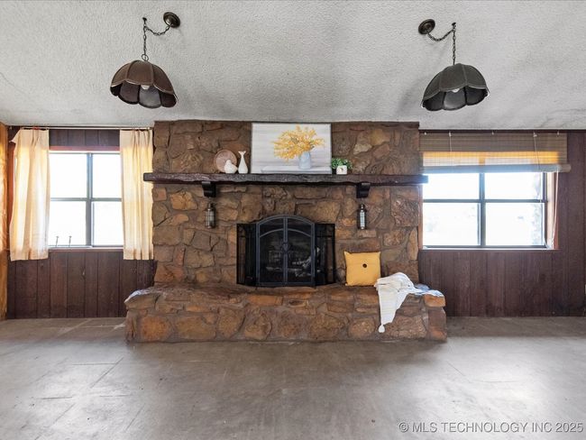 100 S Home St, House other with 3 bedrooms, 2 bathrooms and null parking in Ochelata OK | Image 8