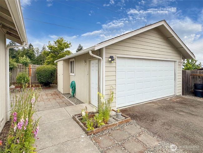 400sq' garage | Image 32