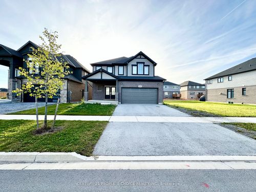 main-and-upper-28 Swan Ave, Fonthill, ON, L0S1E6 | Card Image
