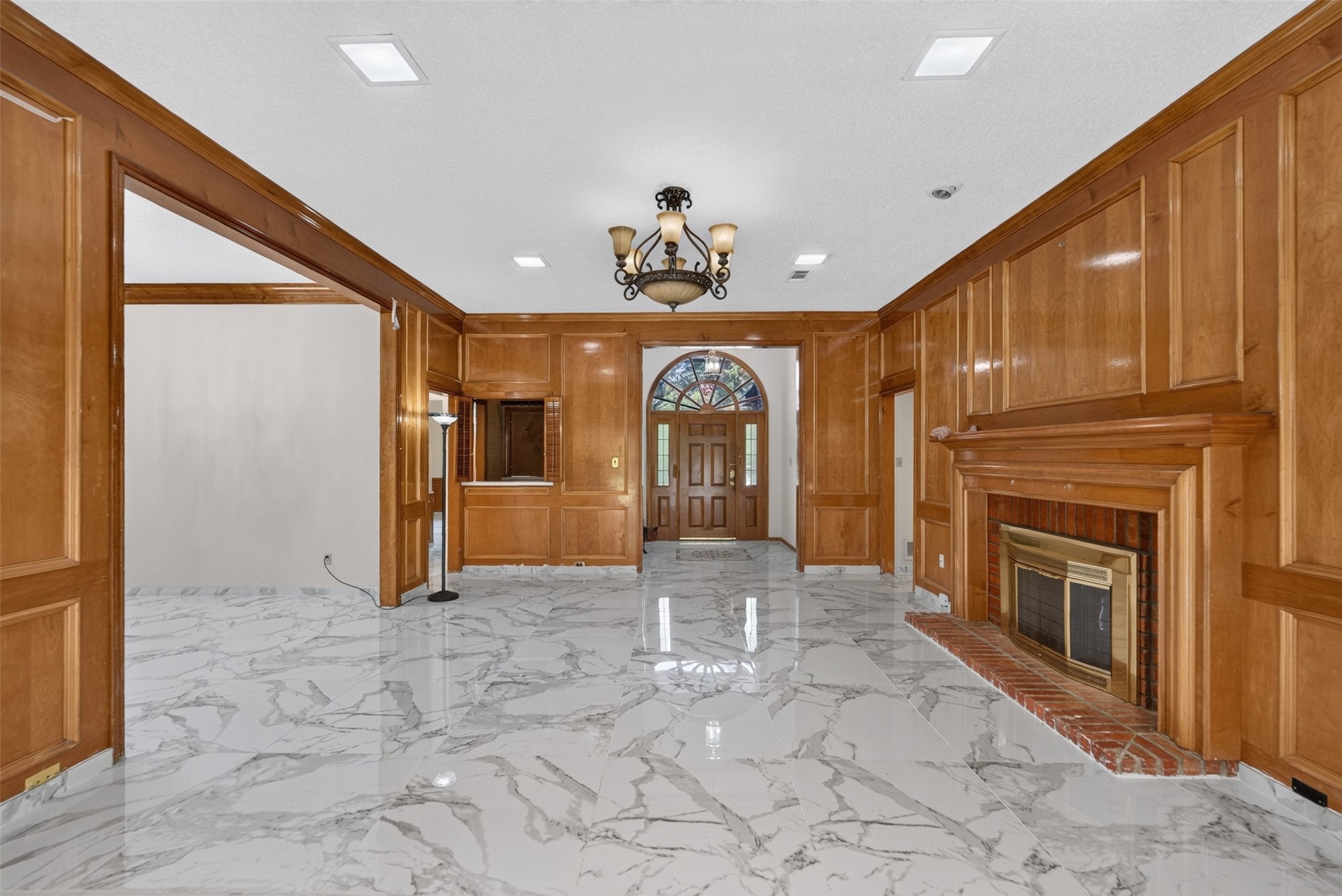 Residential Lease in Garland 4