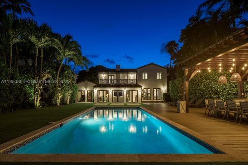4475 N Meridian Ave, Miami Beach, FL, 33140-2942 | Card Image