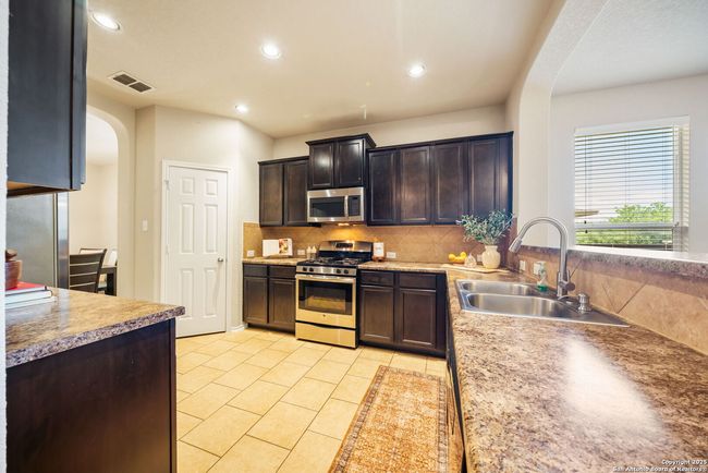 133 Finch Knl, House other with 4 bedrooms, 4 bathrooms and null parking in San Antonio TX | Image 11