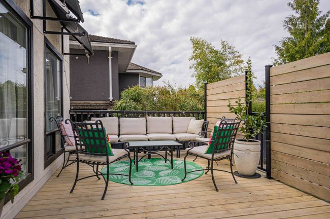12339 63 A Avenue, House other with 5 bedrooms, 2 bathrooms and 6 parking in Surrey BC | Image 36