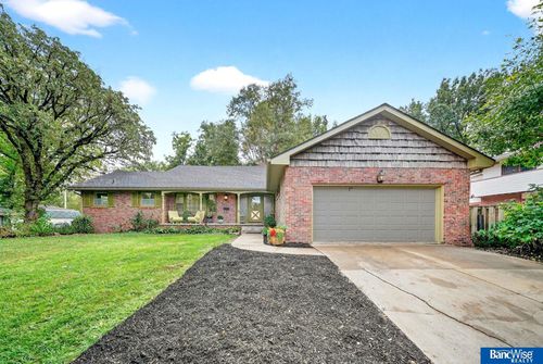 5815 Saint Paul Ave, Lincoln, NE, 68507-2365 | Card Image