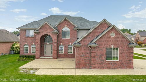 55257 Breton Woods Dr, Macomb, MI, 48042-1649 | Card Image