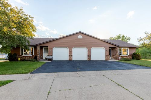 2-3514-3516 Stein Boulevard, Eau Claire, WI, 54701 | Card Image