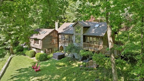 678 Golf Ridge Rd, Carmel, NY, 10512-4449 | Card Image