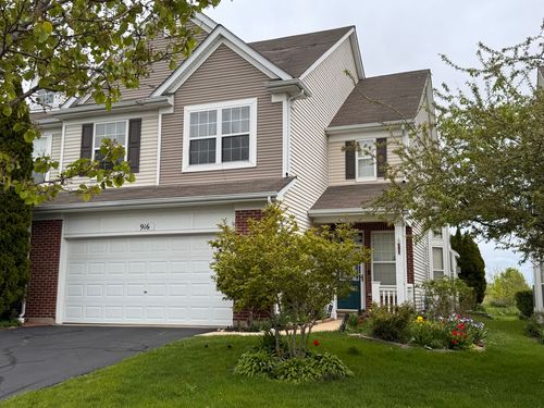 916-916 Bluebell Cir, Joliet, IL, 60431-8874 | Card Image