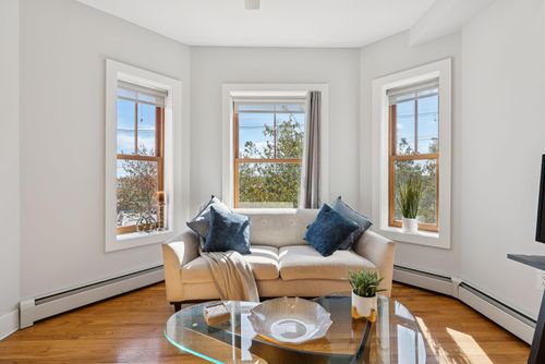 2-129 York St, Portland, ME, 04101-4546 | Card Image