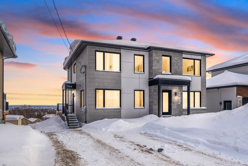 246 Rue Philippe-Grenier, Québec, QC, G1B0S8 | Card Image