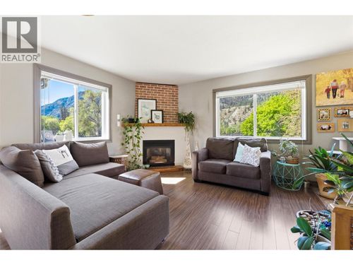 7-1032 Cedar St, Okanagan Falls, BC, V0H1R4 | Card Image