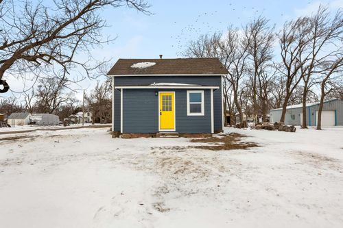 220 E Market St, Burrton, KS, 67020-8894 | Card Image