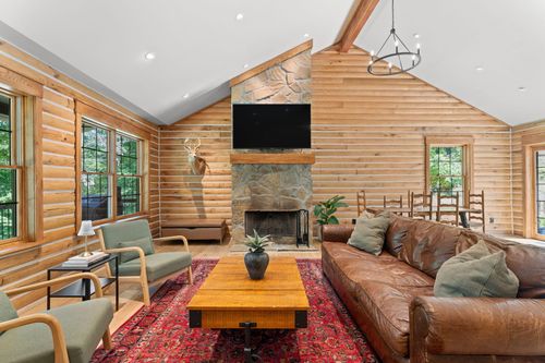 55 Swan Ln, Pineville, MO, 64856-6017 | Card Image