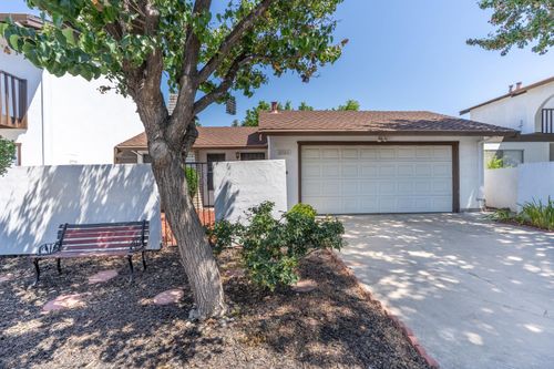 2729 La Palma Dr, Modesto, CA, 95354-3228 | Card Image