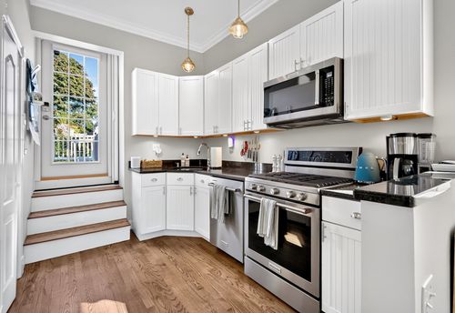 3-656 E 7th St, Boston, MA, 02127 | Card Image