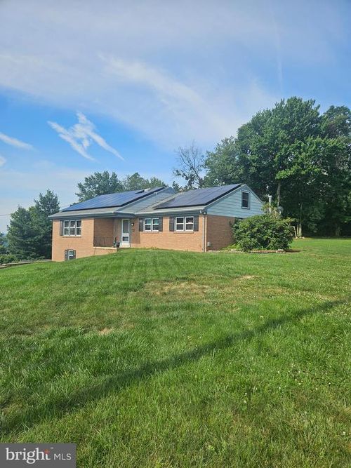 332 Indian Head Road, Columbia, PA, 17512 | Card Image