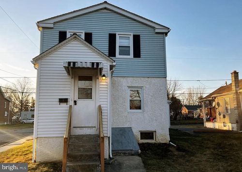 302 E Howard St, POTTSTOWN, PA, 19464-6502 | Card Image