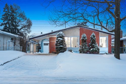 2422 Magnus Ave, Ottawa, ON, K1G1J8 | Card Image