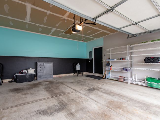 Garage Interior | Image 21