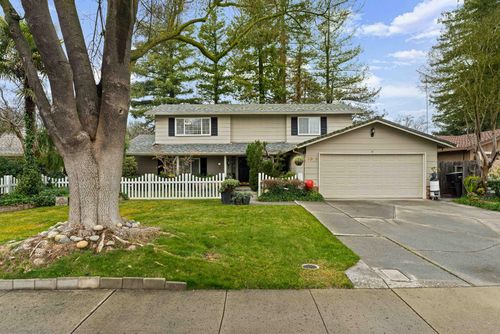 3909 Fieldcrest Ct, Modesto, CA, 95355-1116 | Card Image