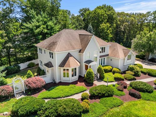 11 Scotland Dr, Andover, MA, 01810-2500 | Card Image