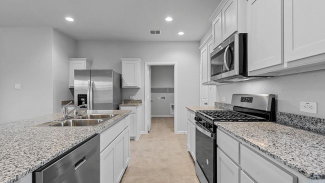 705 Shaded Grove Drive, House other with 3 bedrooms, 3 bathrooms and null parking in Denton TX | Image 7
