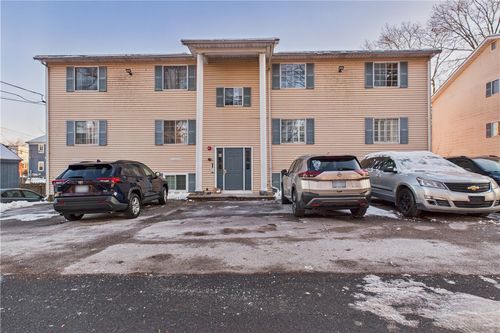 20 Oak St, North Providence, RI, 02911-2753 | Card Image