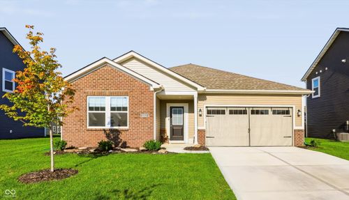 2152 Foothill Dr, Greenfield, IN, 46140 | Card Image