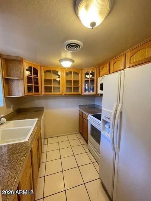 120-7126 N 19th Ave, Phoenix, AZ, 85021-8521 | Card Image