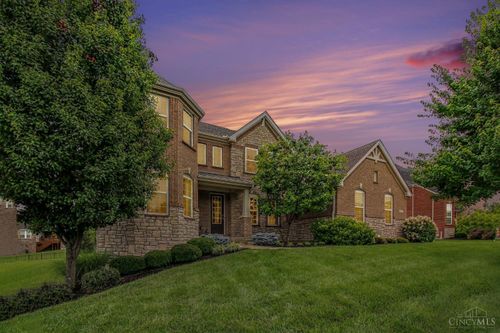 8961 Oakcrest Way, West Chester, OH, 45069-2785 | Card Image