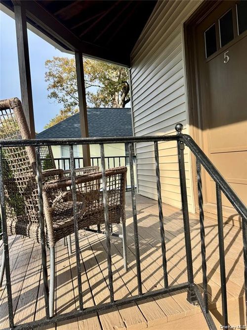 apt-3-47 Middletown Rd, Pearl River, NY, 10965-2662 | Card Image