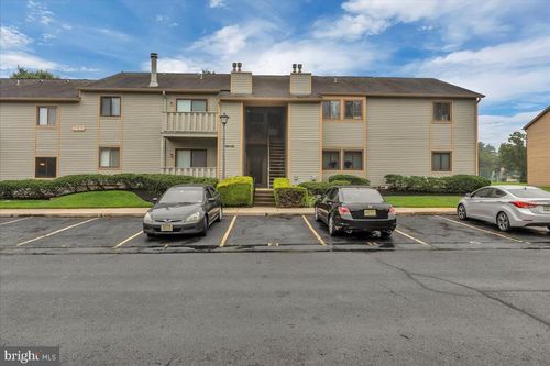 607 Woodhollow Dr, Evesham, NJ, 08053-1045 | Card Image