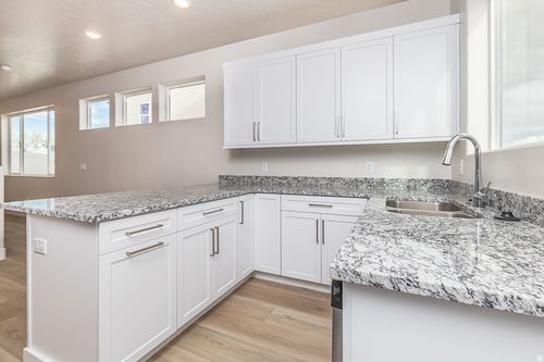 2604 N Clark Pkwy, Cedar City, UT, 84721-7120 | Card Image