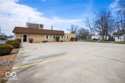 520 E 8th St, Anderson, IN, 46012-4017 | Card Image