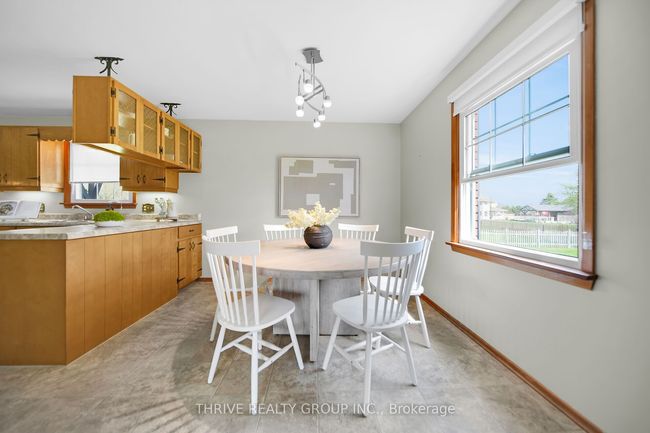 4036 Elgin Rd, House other with 3 bedrooms, 2 bathrooms and 8 parking in Mossley ON | Image 9