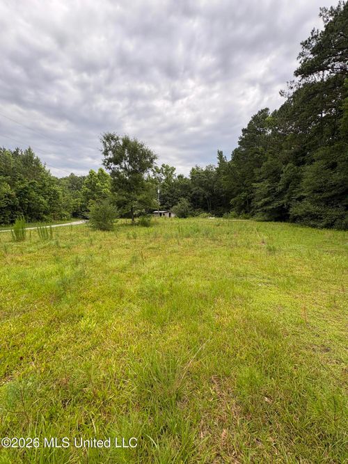 2517 Will Kibby Rd, Moss Point, MS, 39562-7184 | Card Image