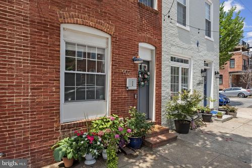 902 Binney St, BALTIMORE, MD, 21224-4703 | Card Image